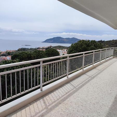 Thea Court Clio & Erato Apartments PalaiónTsiflíkion Екстериор снимка