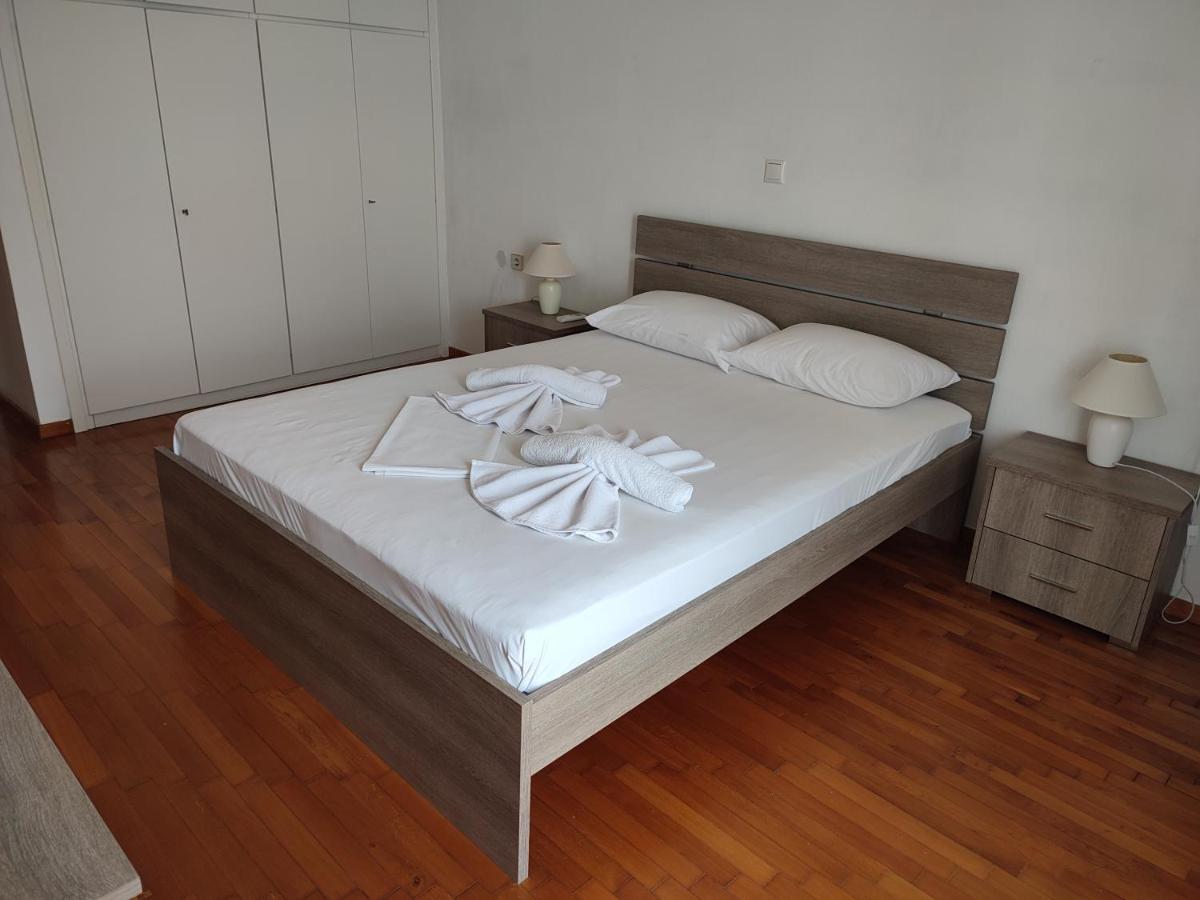 Thea Court Clio & Erato Apartments PalaiónTsiflíkion Екстериор снимка