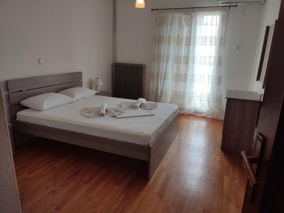 Thea Court Clio & Erato Apartments PalaiónTsiflíkion Екстериор снимка